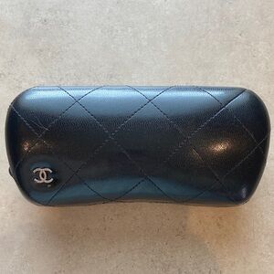 CHANEL Black Quilted Leather Pouch